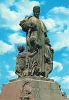 Anteprima di Torino - Piazza Maria Ausiliatrice - Monumento a Don Bosco